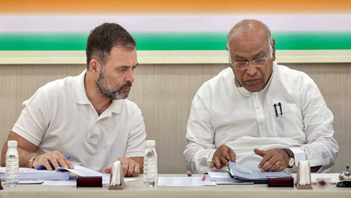 कांग्रेस में बड़ा फेरबदल, कई राज्यों के लिए नियुक्त किए सचिव और संयुक्त सचिव